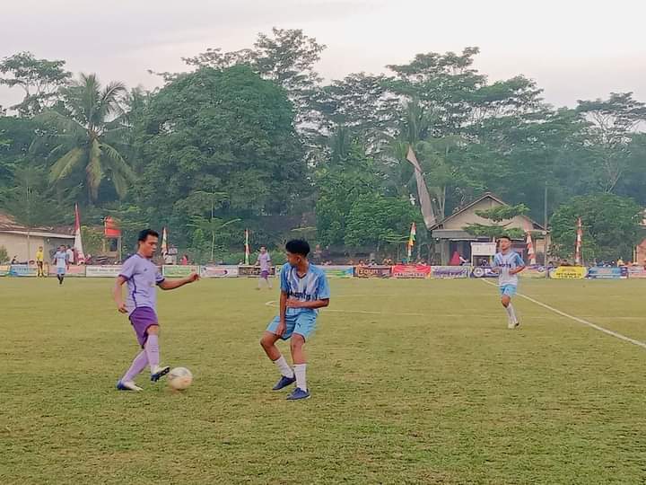 Tournamen Sepak Bola Brasan Makmur Kalahkan DWT Jaya  3 - 1